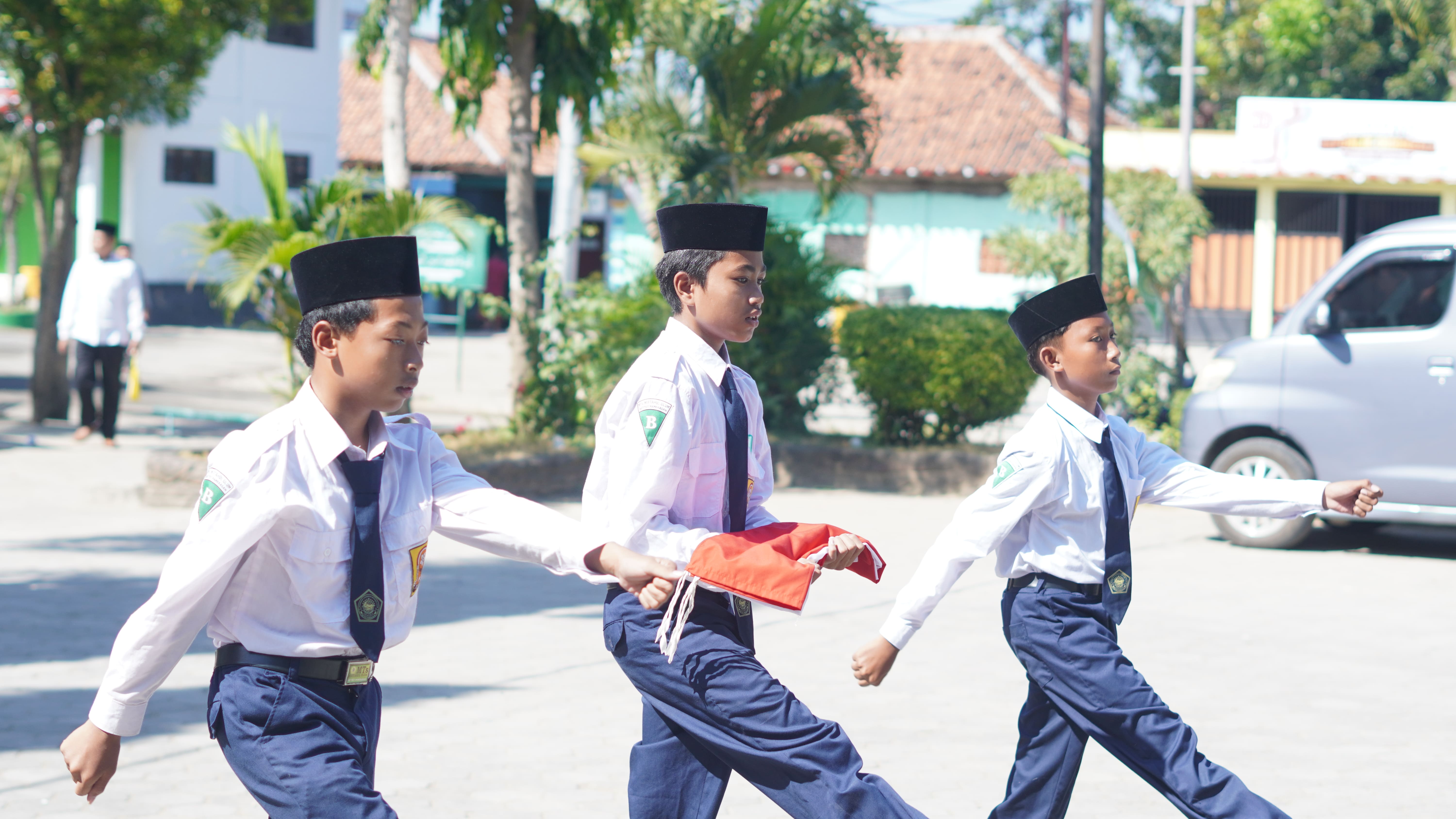 “Tiga Hari yang Menginspirasi: OSIS Putra MTs Miftahul Ulum Bettet Gelar Lomba Penuh Semangat dan Makna”